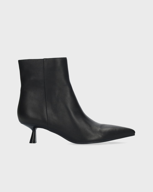 SAKURA BOOTIES 45