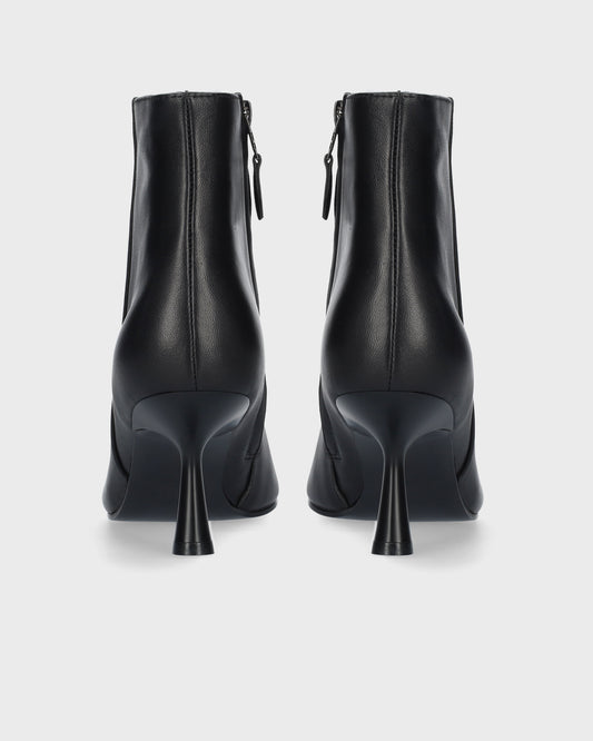 SAKURA BOOTIES 70