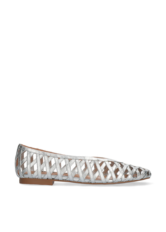 LIALA FLAT