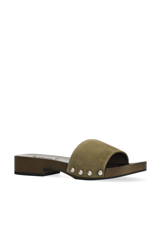 Cloe Clog