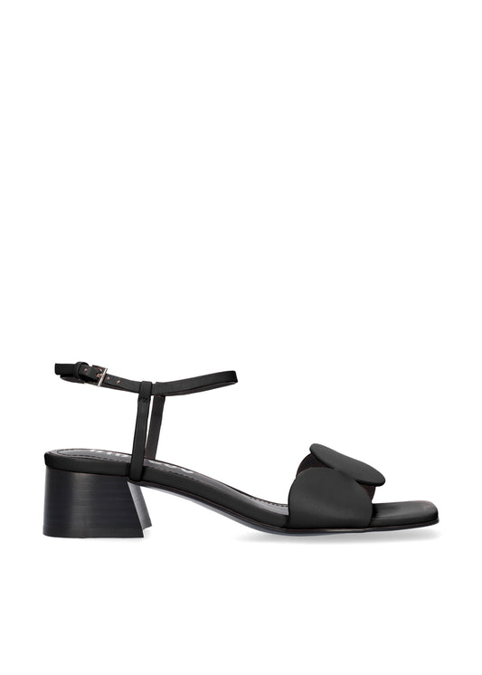 ONAMI SANDAL 40