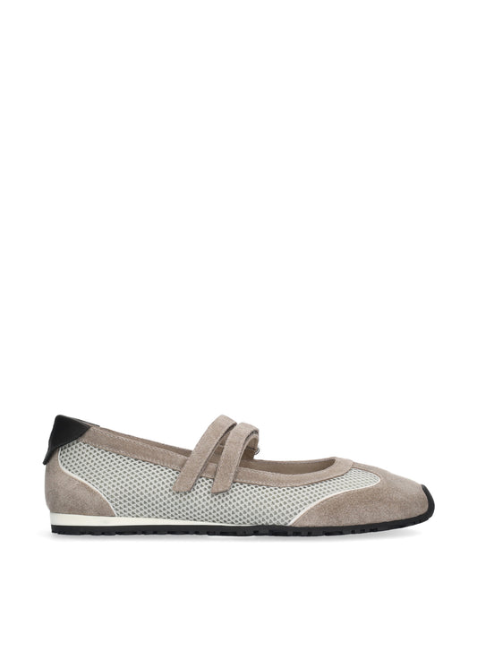 NAOMI SNEAKER