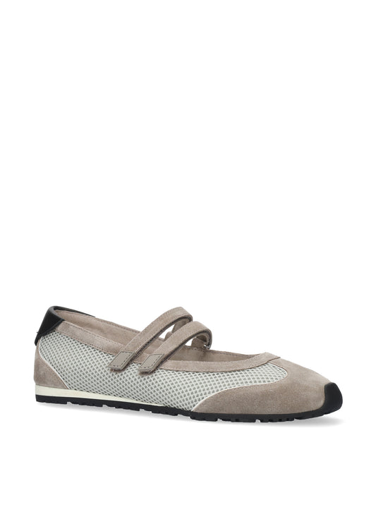 NAOMI SNEAKER