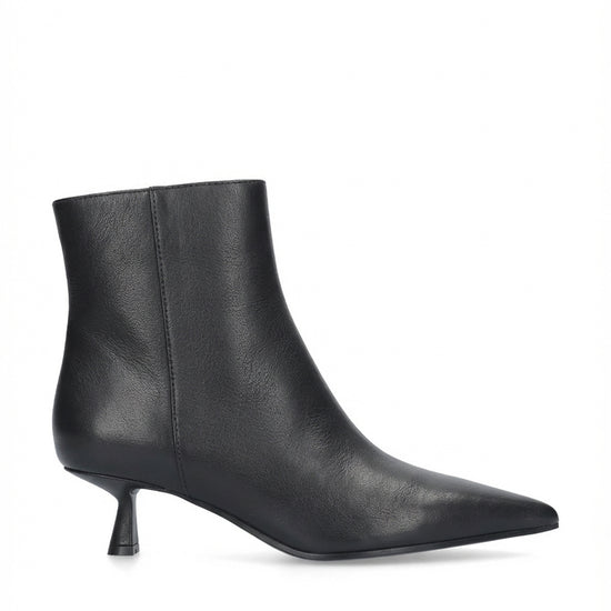 Botines Sakura Booties 45 de mujer en piel negra con punta afilada Bibi Lou