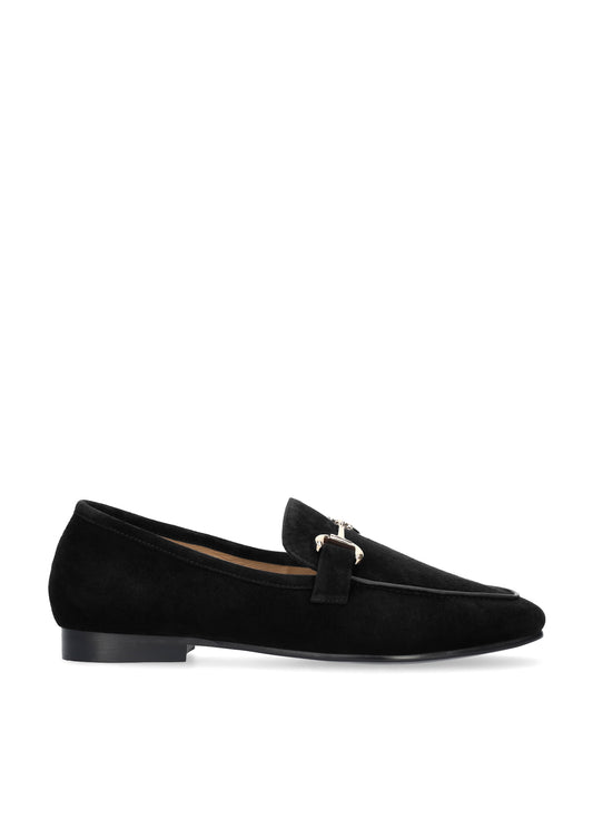 Vista lateral de los mocasines de ante para mujer Ashe Loafer en color negro de BIBI LOU.