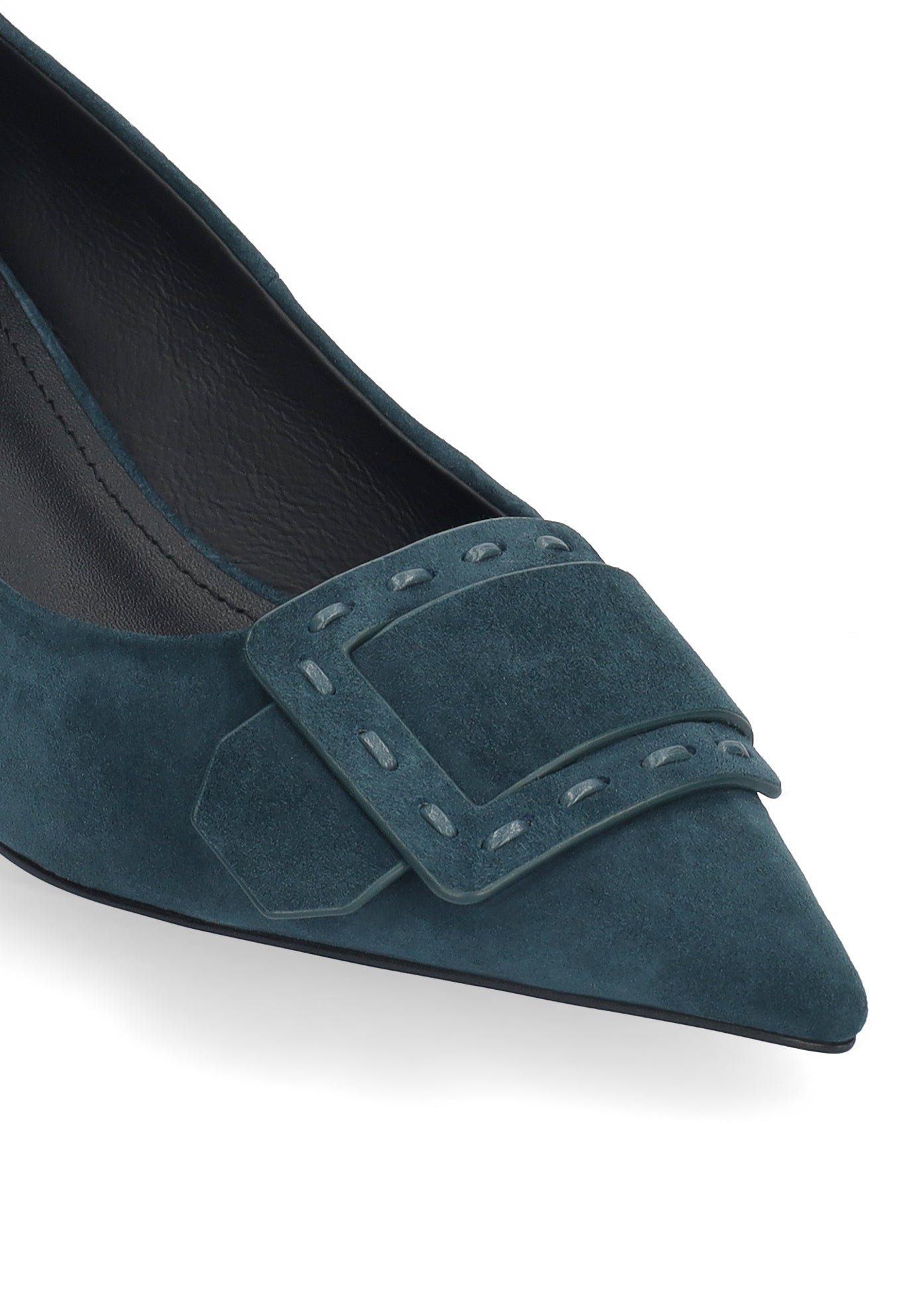 Vista lateral de los zapatos de salón de ante para mujer Altair Pumps 40 en color pino, con punta afilada, adorno con pespunte grueso y tacón de aguja de 4 cm de BIBI LOU.