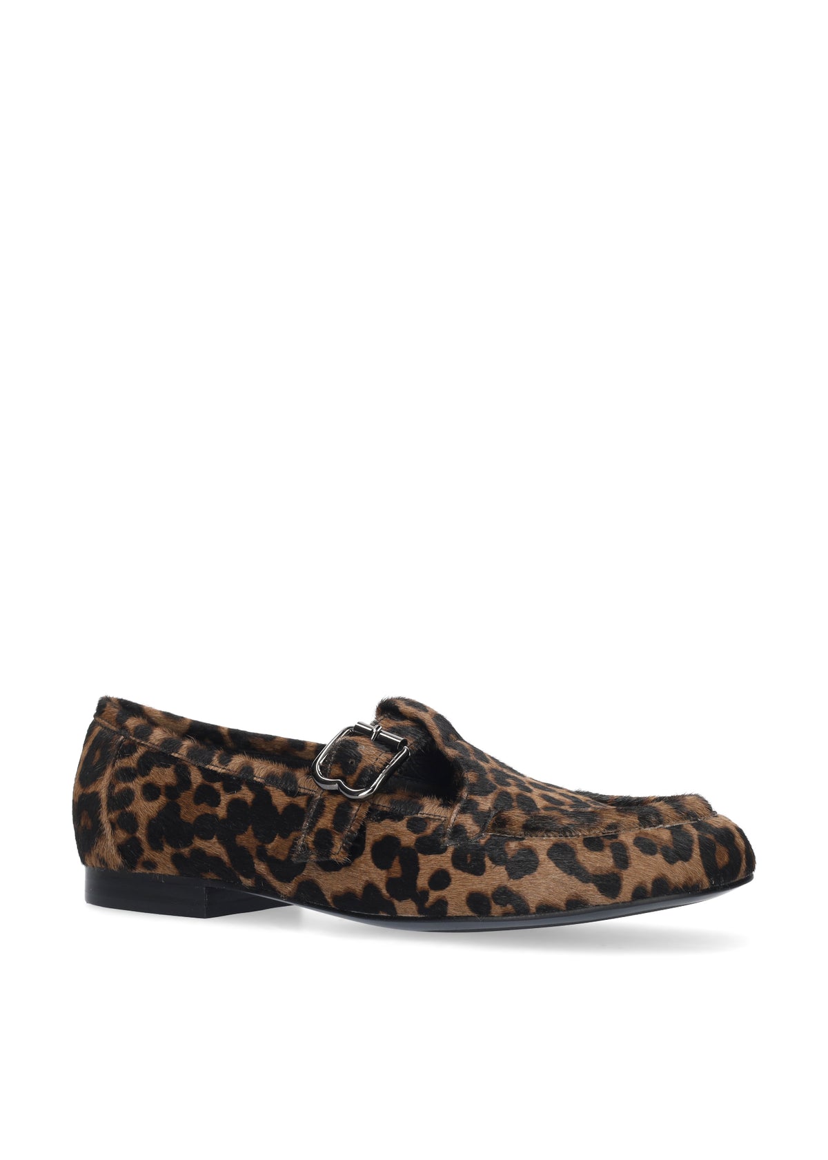 Vista lateral de los mocasines de piel con pelo y estampado de leopardo para mujer Leo Loafer, con punta redonda y tacón plano de 1 cm de BIBI LOU.