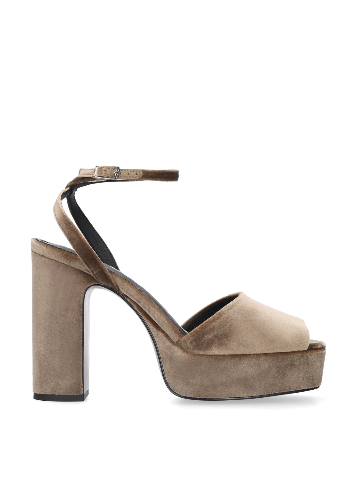 Vista lateral de las sandalias de terciopelo para mujer Omen Sandal 110 en color taupe, con punta cuadrada, tacón de bloque de 11 cm, plataforma forrada de 3 cm y tiras al tobillo de BIBI LOU.