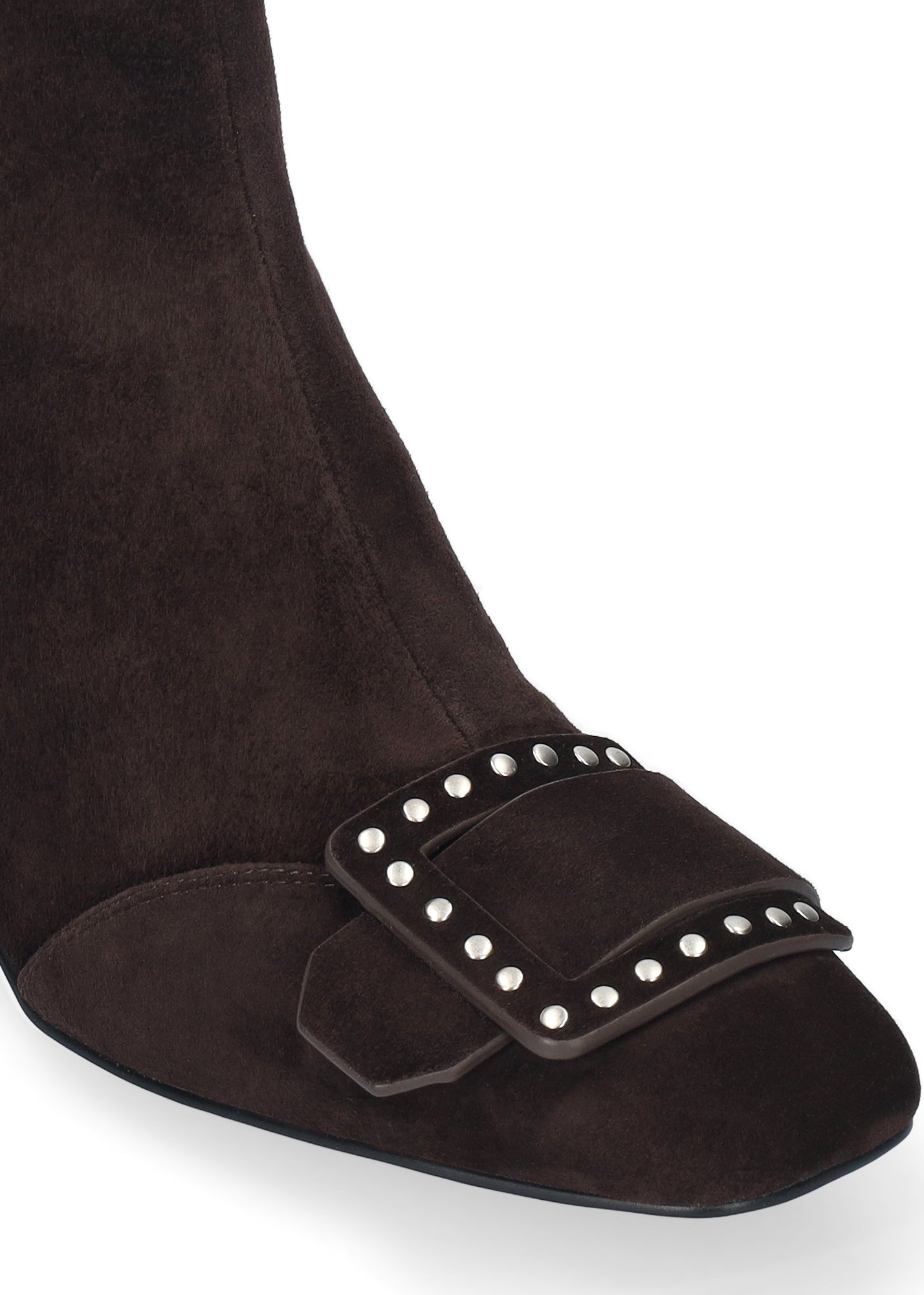 Vista lateral de los botines de ante para mujer Altair Booties 50 en color marrón, de caña media, punta cuadrada, adorno con tachas y tacón de bloque de 5 cm de BIBI LOU.