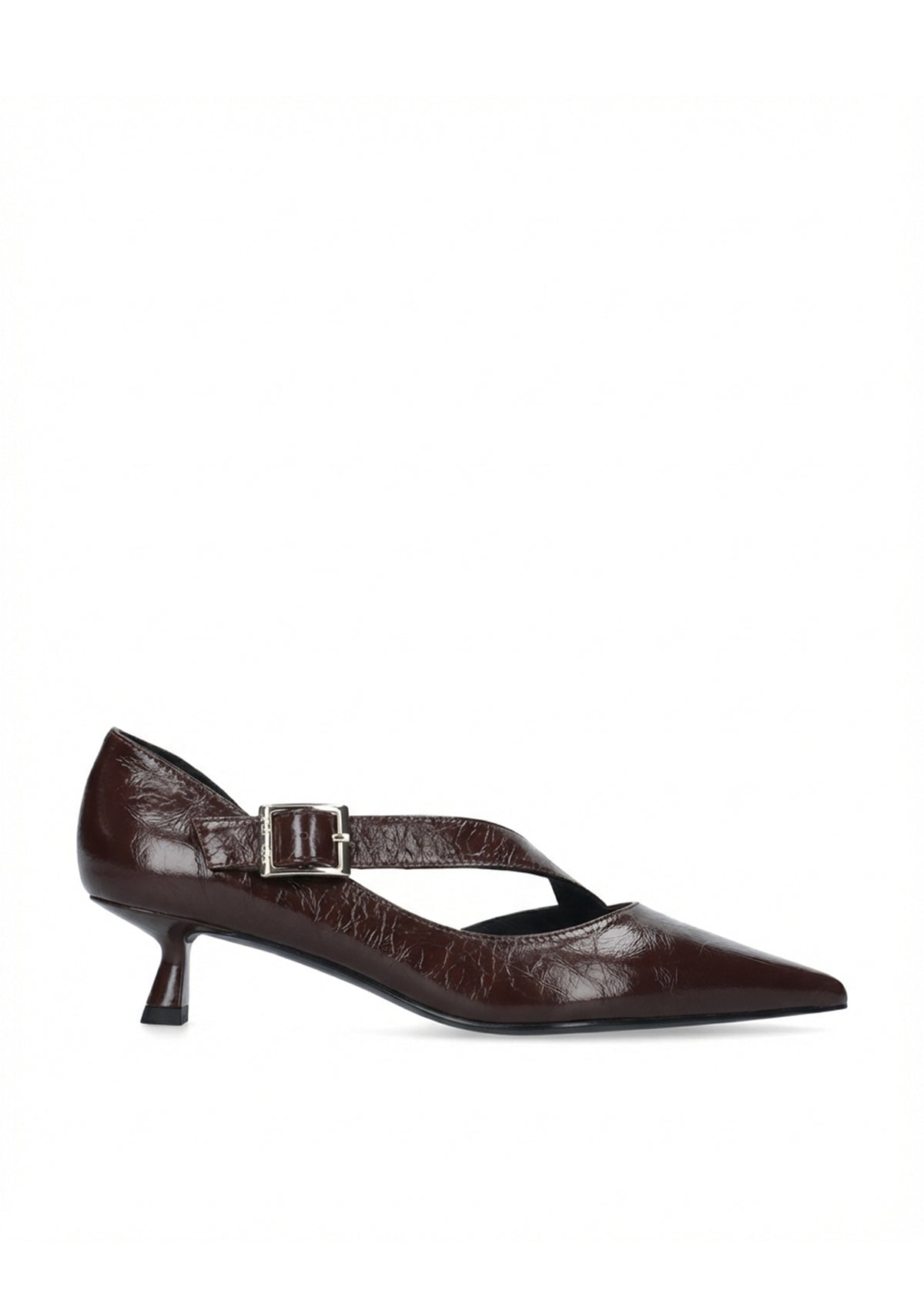 Anouk Pumps 40 de BIBI LOU en piel brillante arrugada color burgundy, con punta afilada y tacón de aguja de 4 cm.