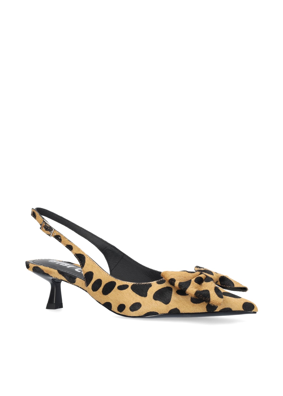 Vista lateral de los zapatos de salón de piel con pelo y estampado cheetah para mujer Gaela Pumps 40, con punta afilada, lazo decorativo y tacón de aguja de 4 cm de BIBI LOU.