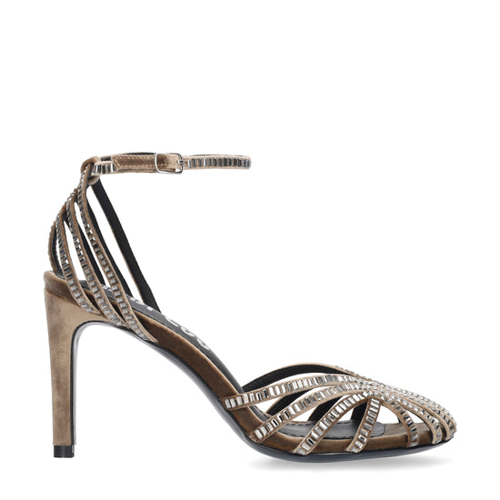 Vista lateral de los zapatos de salón de terciopelo para mujer Sernik Sandals 90 en color taupe, con punta redonda y tacón de aguja de 9 cm de BIBI LOU.