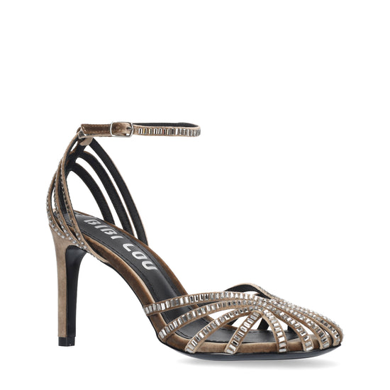 Vista lateral de los zapatos de salón de terciopelo para mujer Sernik Sandals 90 en color taupe, con punta redonda y tacón de aguja de 9 cm de BIBI LOU.