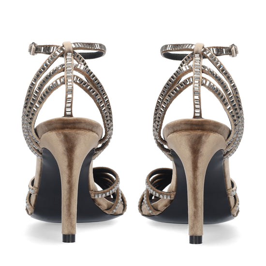 Vista lateral de los zapatos de salón de terciopelo para mujer Sernik Sandals 90 en color taupe, con punta redonda y tacón de aguja de 9 cm de BIBI LOU.
