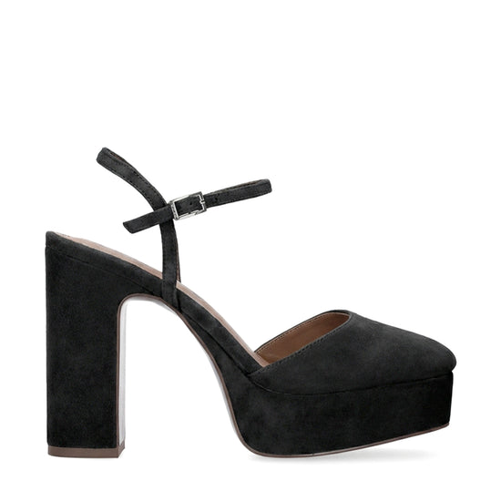 Vista lateral de los zapatos de salón de ante para mujer Ziel Pumps 110 en color negro, con punta cuadrada, tacón de bloque de 11 cm y plataforma forrada de 3 cm de BIBI LOU.