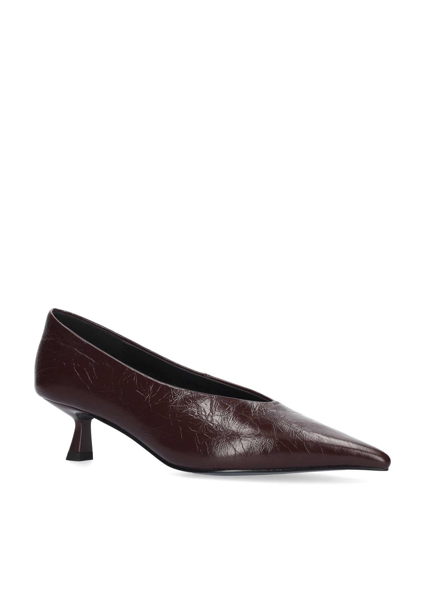Vista lateral de los zapatos de salón de piel para mujer Tiare Pumps 40 en color burgundi con punta afilada y tacón de aguja de 4 cm de BIBI LOU.
