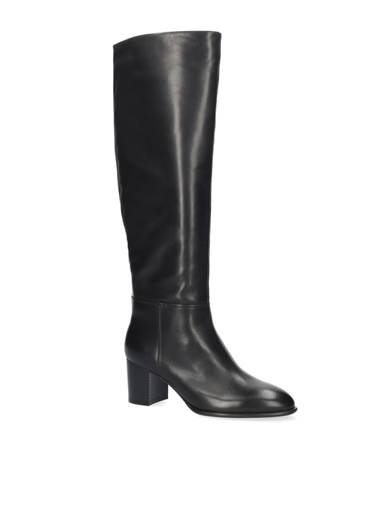 Vista lateral de las botas de piel para mujer Biarritz Boots de caña alta, punta redonda y tacón de bloque de 6,5 cm en color negro de BIBI LOU.