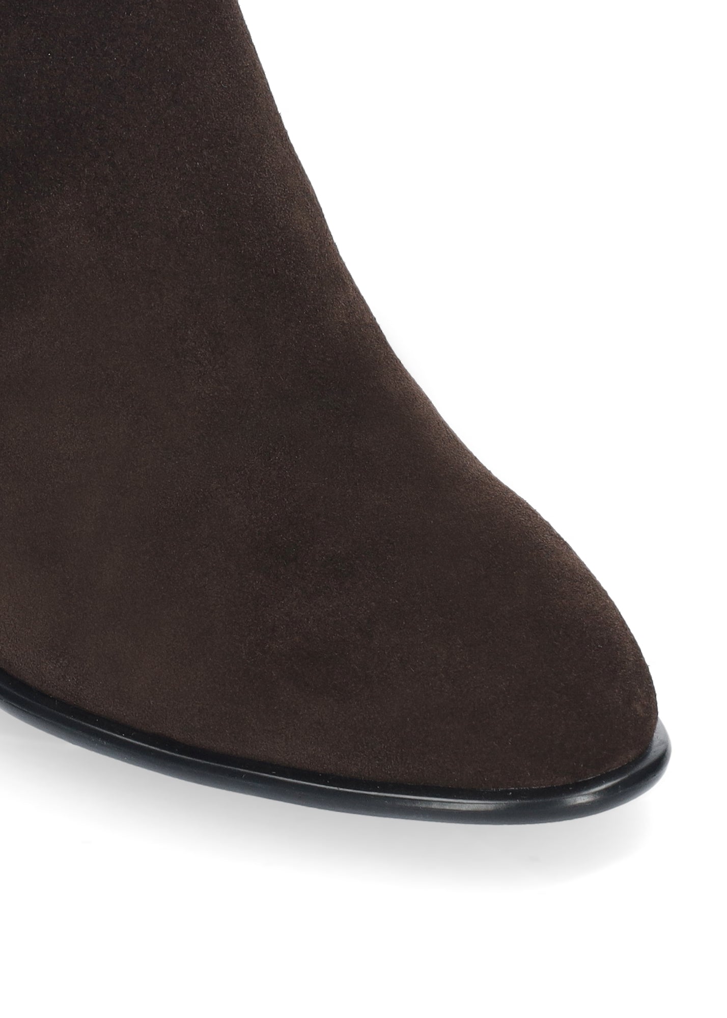Vista lateral de los botines de ante para mujer North Booties en color marrón con tacón de bloque de 6,5 cm y cremallera interior de BIBI LOU.